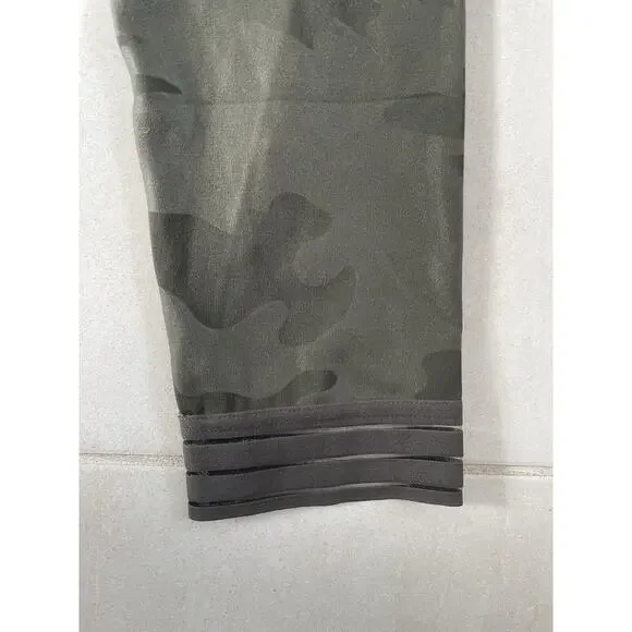 Sweaty Betty Legging 7/8 Crop Camo Activewear Athleisure - Picture 3 of 9